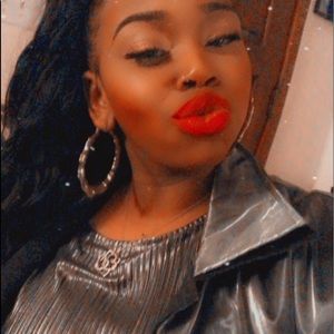 Meet your Posher, Keya